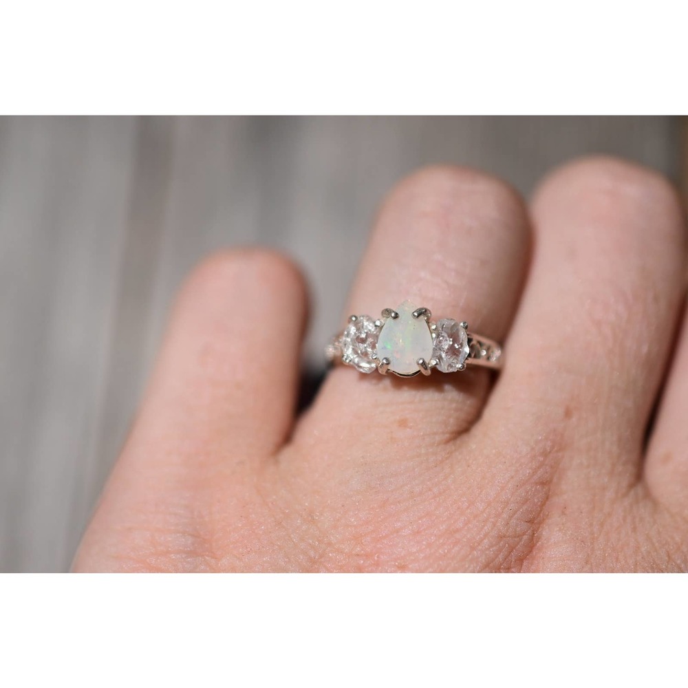 Raw Crystal Ring, Raw Stone Ring, Rings for Women, Stacking Ring, Raw Ge…